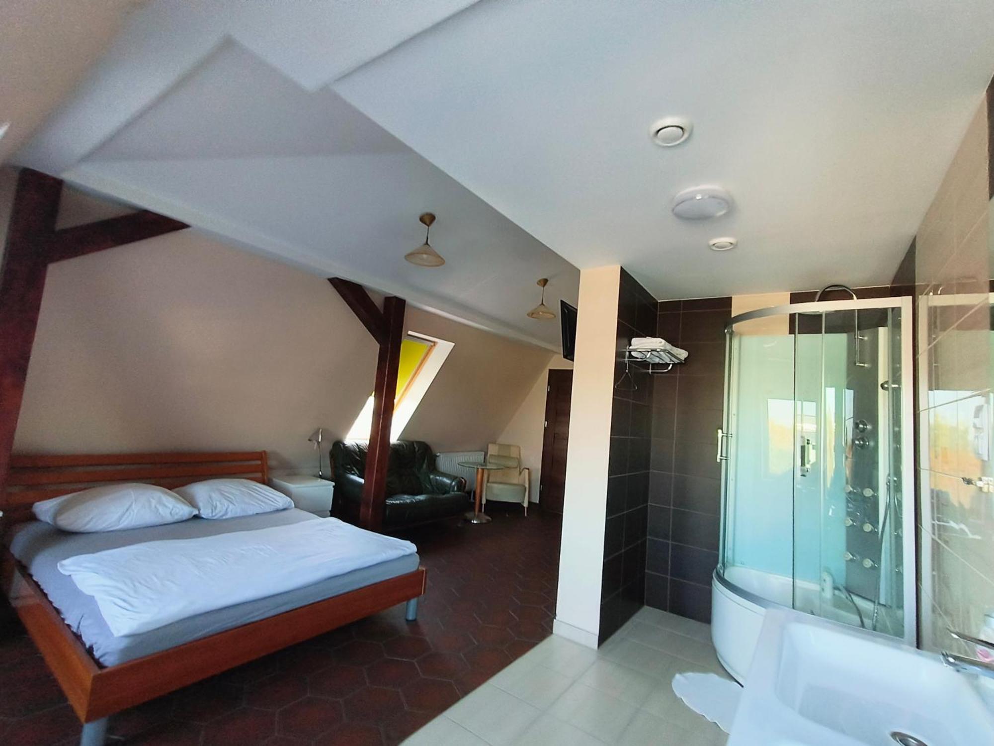Villa Bella Casa Łomianki Екстериор снимка